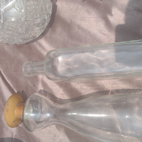Elegant Clear Glass Bottles Set - Picture 4 of 4